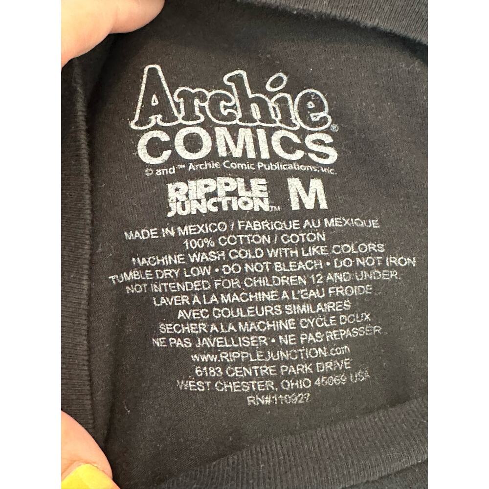 Archie Comics black graphic Sabrina horror short sleeves tee size M - Picture 3 of 5